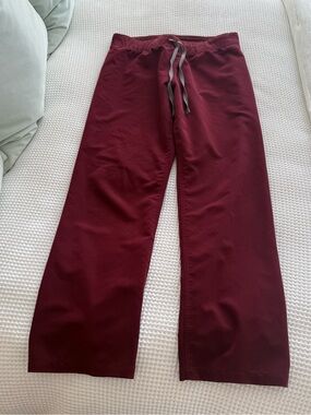 FIGS Livingston Scrub Pant Burgundy